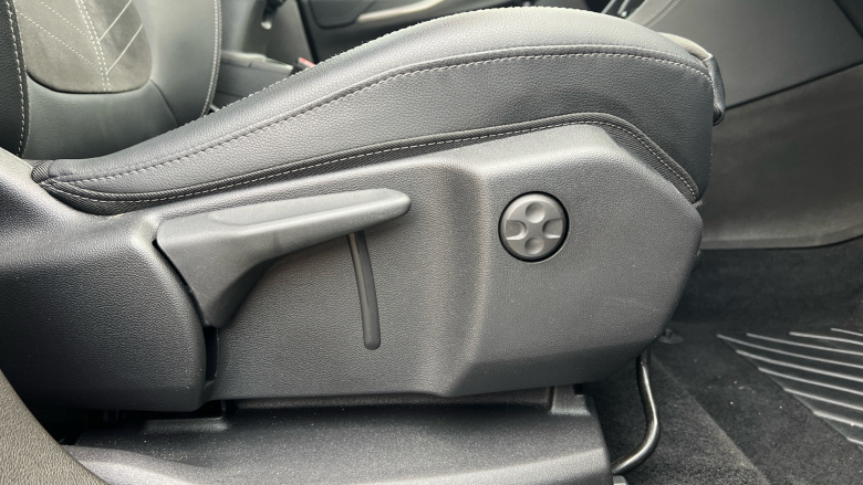 Vauxhall Grandland 1.2 Turbo Ultimate 5dr Petrol Hatchback